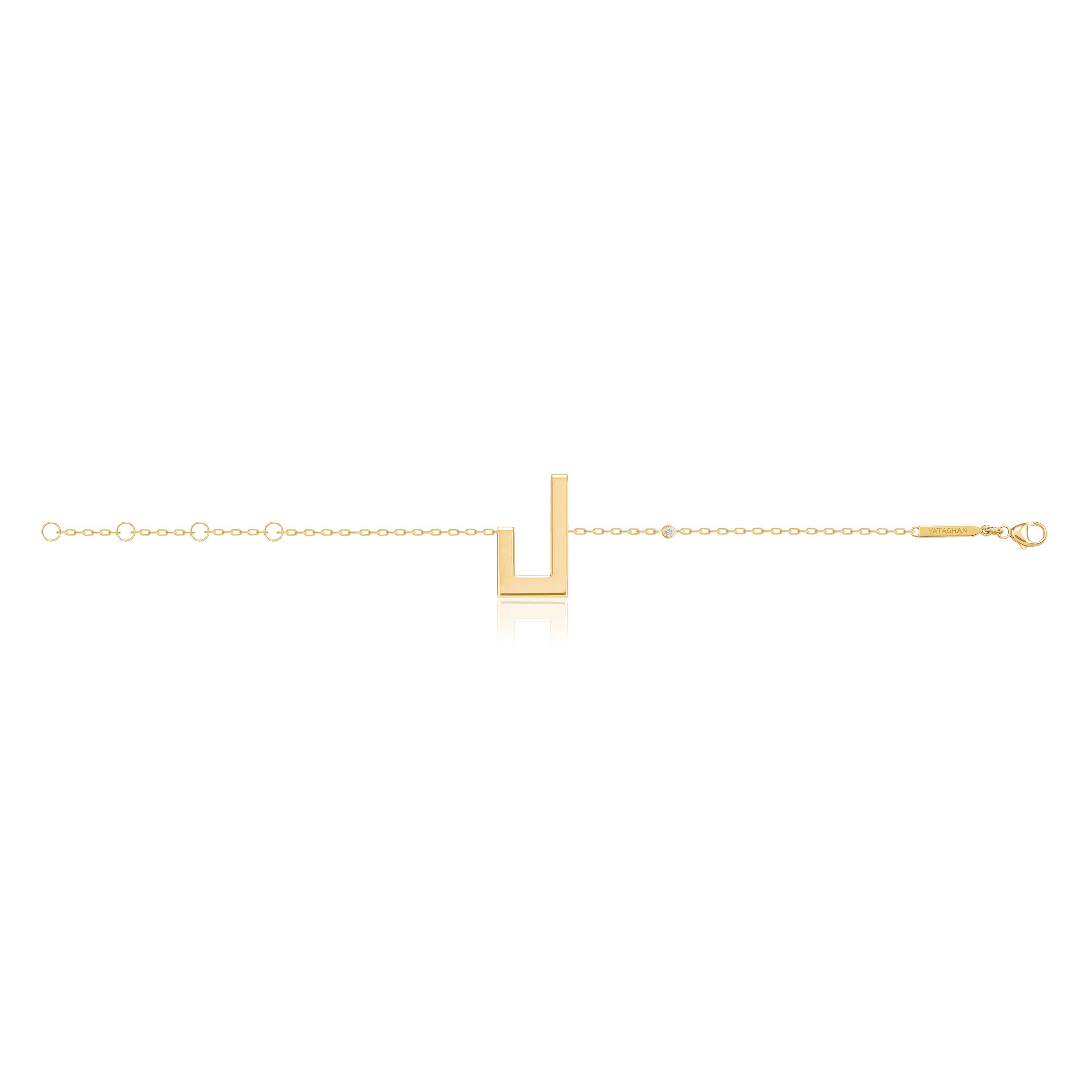Delicate gold Harfi Laam Bracelet with a slim chain, central U-shaped pendant, and adjustable clasp details