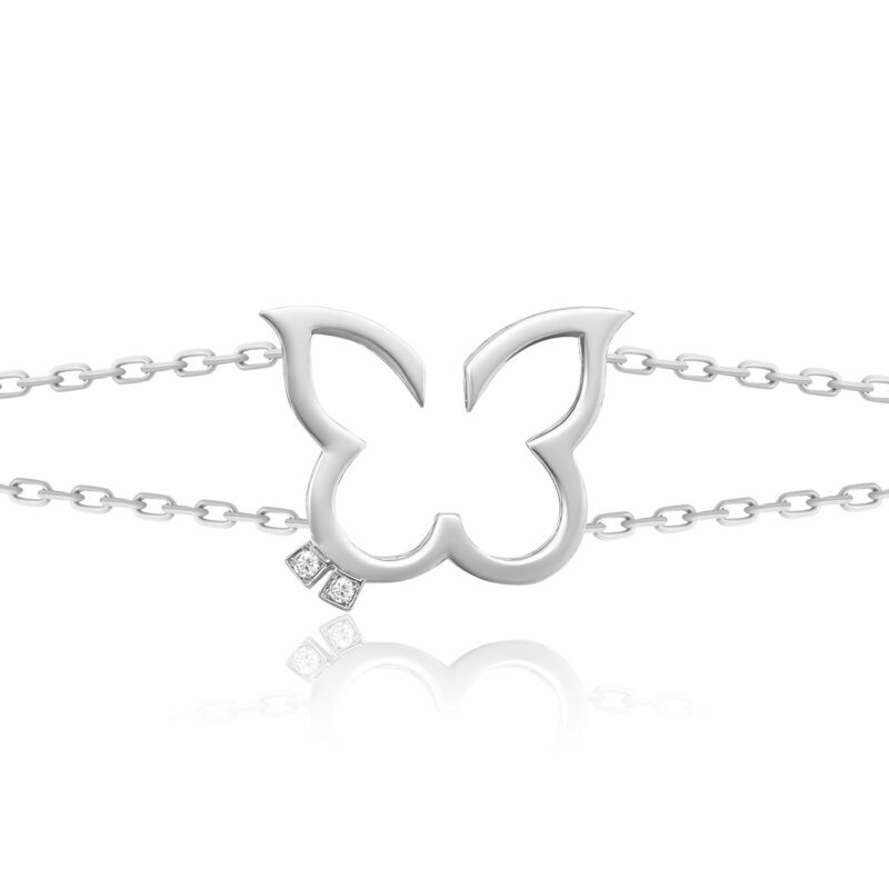 Hurriyah Bracelet in white tones with silver chain links and a bold heart-shaped setting, finished with diamond accents from Yataghan Jewellery.