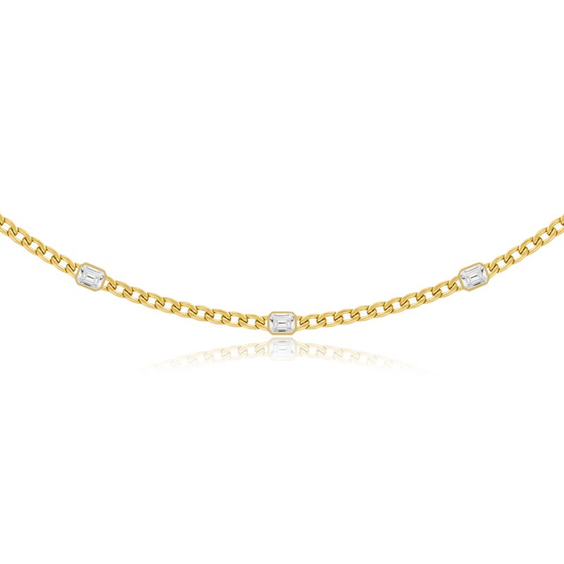 Vintage Choker من Yataghan Jewellery بسلسلة ذهبية سميكة وحجر شفاف مربع بلمعان واضح، بتصميم تشوكر كلاسيكي وراقي.