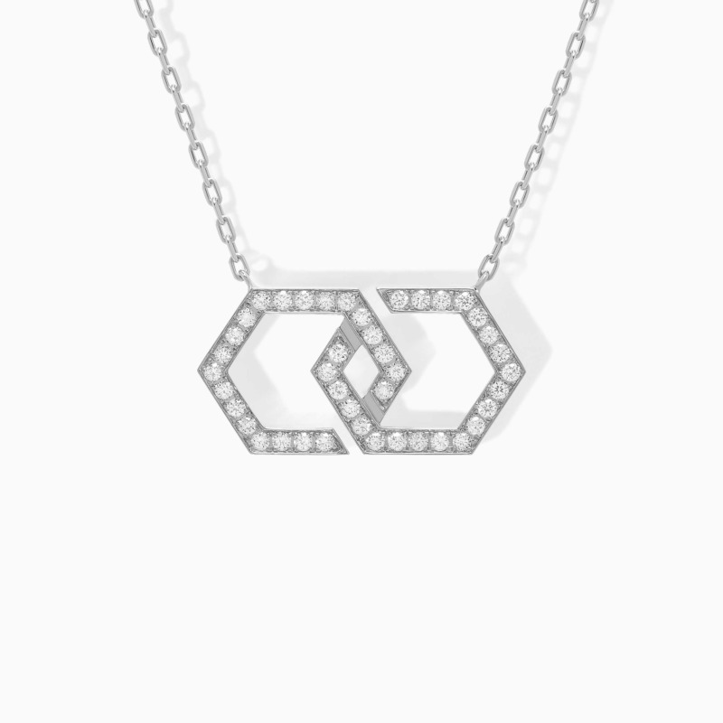 سلسلة Infinity Large Necklace [Full Pave] من Yataghan Jewellery بتصميم ∞ مرصع بالكامل بحواف معدنية فضية ولمعة حجرية واضحة.